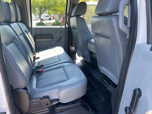 Used 2014 Ford F350 XL w/ Trailer Tow Package AWD/4WD image 12