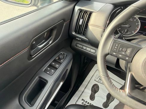 Used 2024 Nissan Pathfinder Rock Creek AWD/4WD image 19