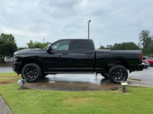 New 2026 RAM 2500 Tradesman AWD/4WD image 4