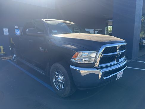 Used 2017 RAM 3500 Tradesman w/ Chrome Appearance Group AWD/4WD image 4