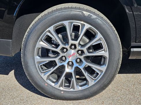 New 2026 GMC Yukon Denali image 34