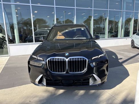 New 2026 BMW X7 xDrive40i w/ Premium Package image 8