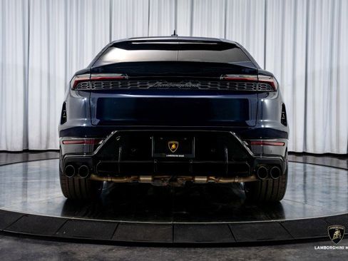 Used 2025 Lamborghini Urus SE image 11