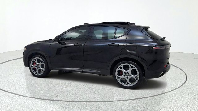 Used 2024 Alfa Romeo Tonale Veloce AWD/4WD image 5
