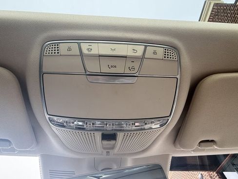 Used 2019 Mercedes-Benz S 450 Sedan image 32