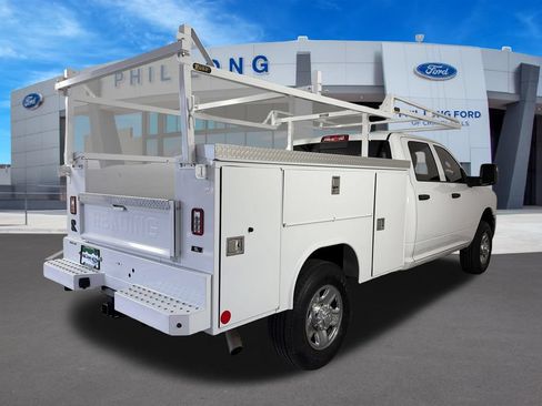 Used 2024 RAM 3500 Tradesman w/ Chrome Appearance Group AWD/4WD image 7