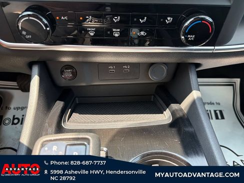 Used 2024 Nissan Rogue S FWD image 15