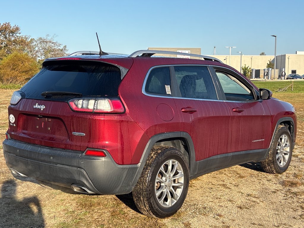 Used 2021 Jeep Cherokee Latitude Lux w/ Comfort/Convenience Group AWD/4WD image 4