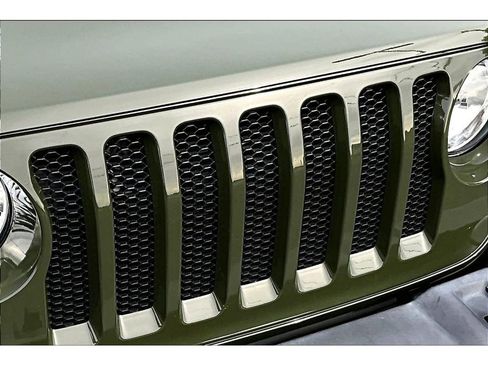 Used 2021 Jeep Wrangler Unlimited Sport AWD/4WD image 32
