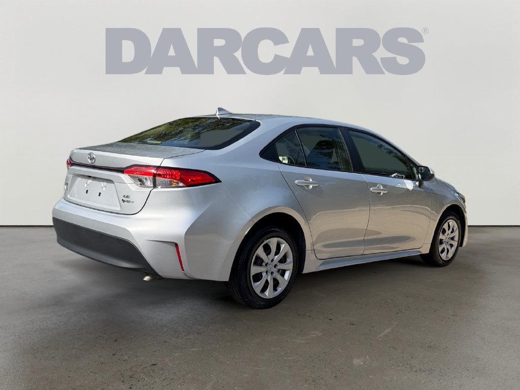 Used 2026 Toyota Corolla LE FWD image 6
