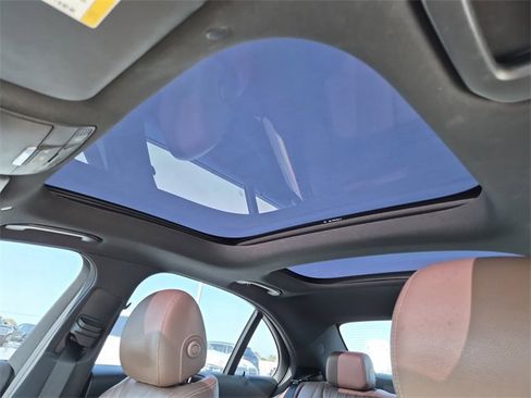 Used 2018 Mercedes-Benz E 300 image 18