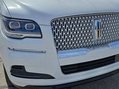 Used 2023 Lincoln Navigator L Reserve AWD/4WD image 7