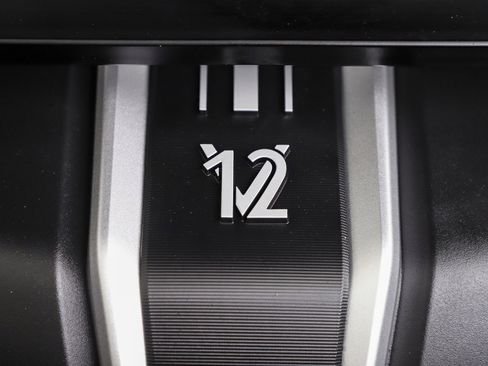 Used 2023 Rolls-Royce Cullinan AWD/4WD image 30