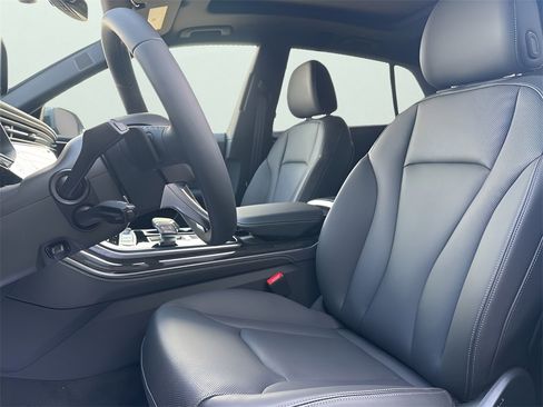 New 2026 Audi Q8 Premium Plus image 12