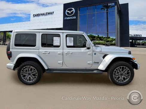Used 2024 Jeep Wrangler High Altitude AWD/4WD image 10