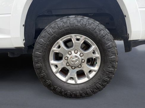 Certified 2021 RAM 2500 Laramie w/ Off Road Package image 12