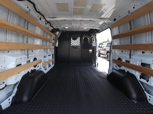 Used 2025 Ford Transit 250 Low Roof w/ Exterior Upgrade Package RWD image 14