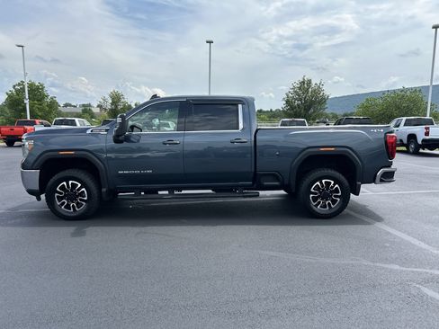 Used 2020 GMC Sierra 2500 SLE AWD/4WD image 4