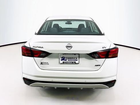 Certified 2024 Nissan Altima 2.5 SV image 7