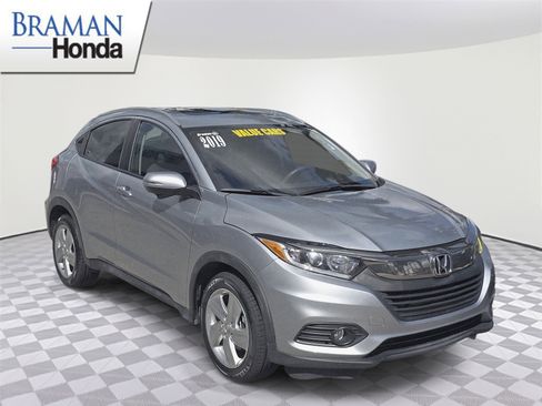 Used 2019 Honda HR-V EX image 2