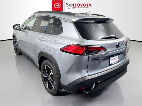 Used 2024 Toyota Corolla Cross XSE image 6