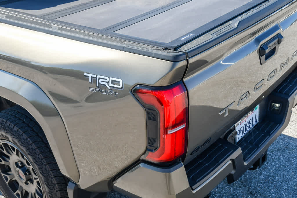 Certified 2026 Toyota Tacoma TRD Sport AWD/4WD image 6