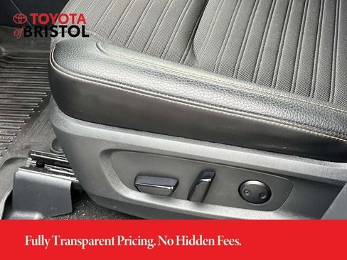 Used 2024 Nissan Pathfinder Rock Creek AWD/4WD image 29