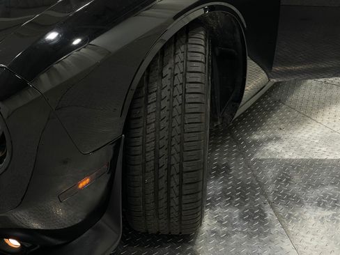Used 2020 Dodge Challenger R/T Scat Pack RWD image 32