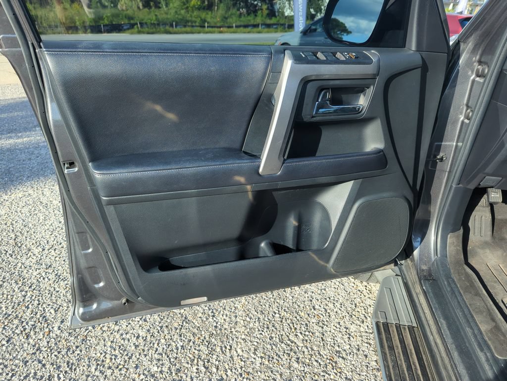 Used 2019 Toyota 4Runner SR5 RWD image 18