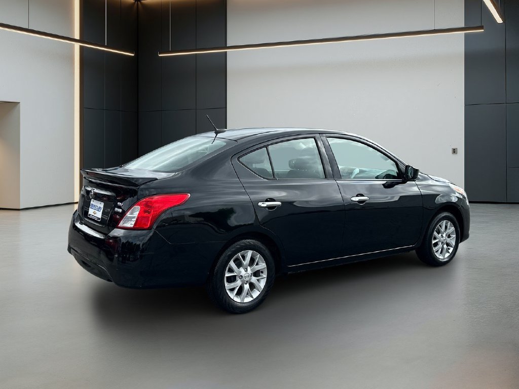 Used 2018 Nissan Versa SV w/ SV Special Edition Package FWD image 6