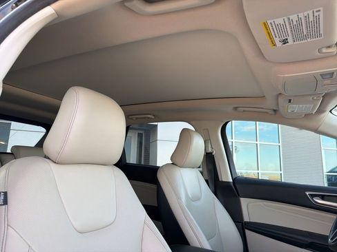 Used 2022 Ford Edge Titanium w/ Equipment Group 301A image 27