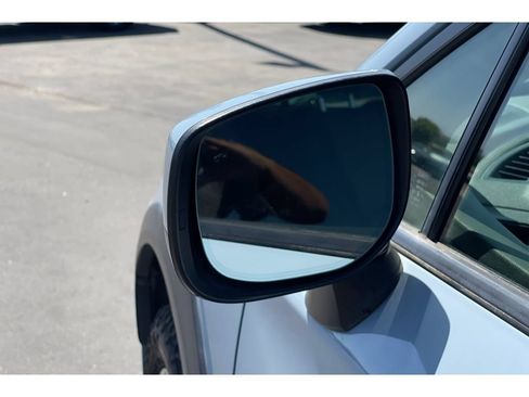 Used 2019 Subaru Crosstrek 2.0i Premium w/ Eyesight System AWD/4WD image 12