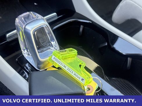 Certified 2023 Volvo XC40 B5 Plus w/ Protection Package Premier image 35