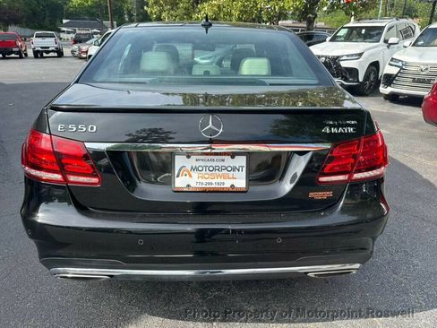 Used 2014 Mercedes-Benz E 550 4MATIC Sedan image 26