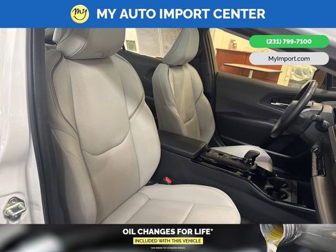 Used 2024 Toyota Prius XLE image 26