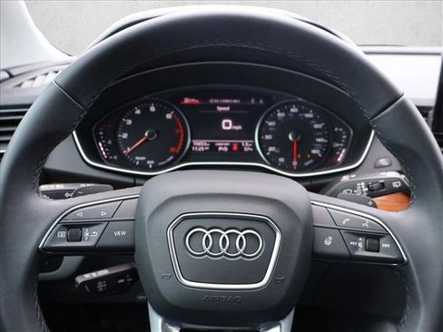 Used 2023 Audi Q5 2.0T Premium w/ Convenience Package AWD/4WD image 16