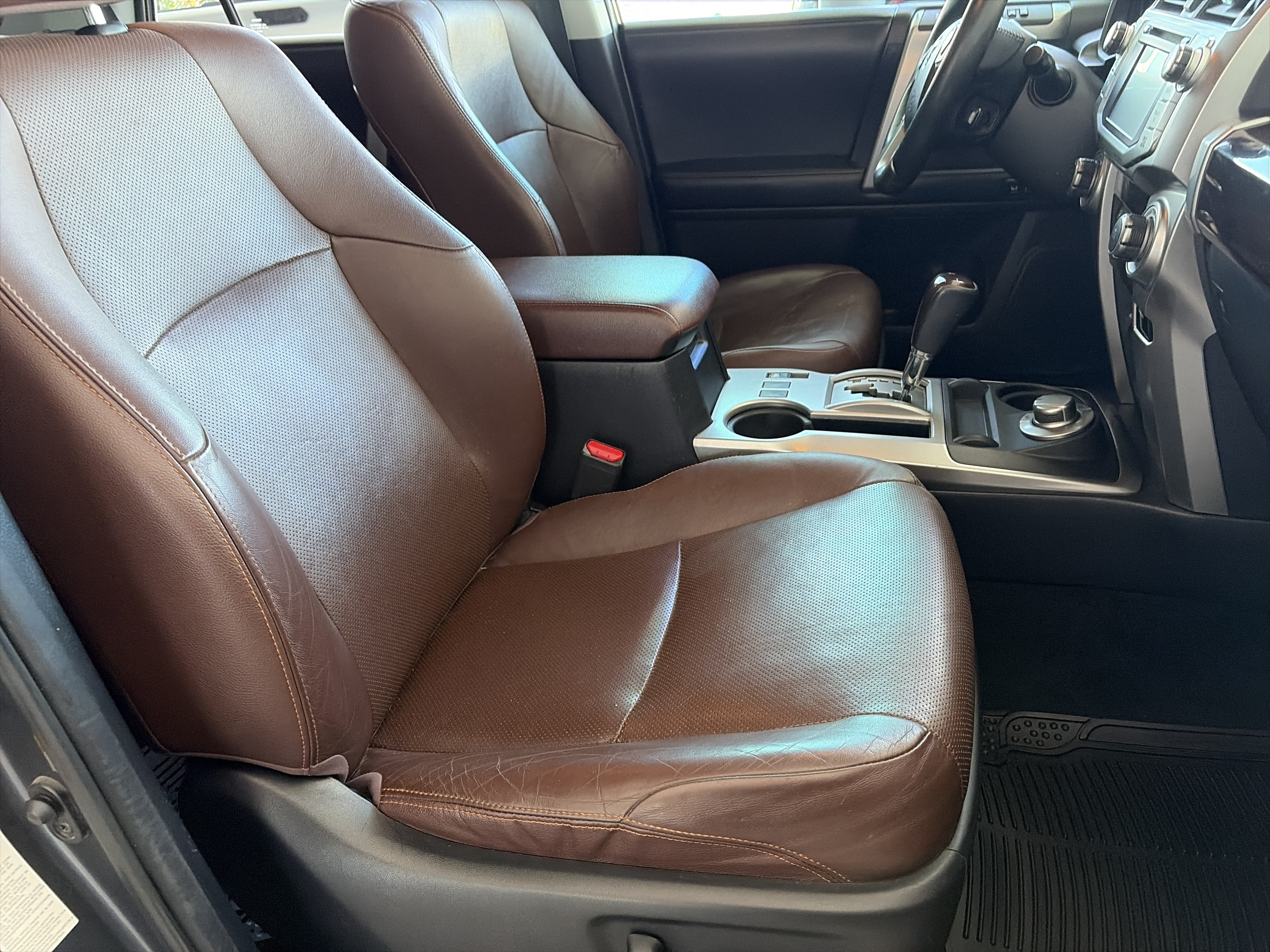 Used 2016 Toyota 4Runner Limited AWD/4WD image 16