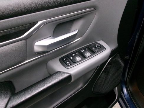 Used 2019 RAM 1500 Big Horn AWD/4WD image 26