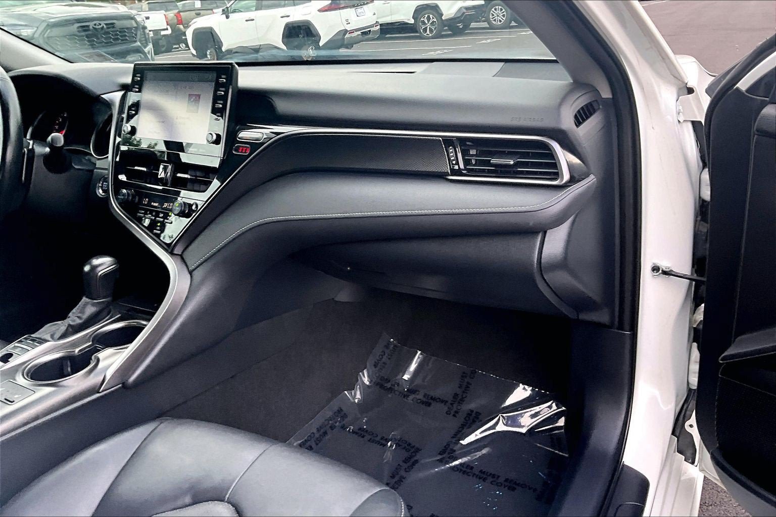 Used 2023 Toyota Camry XSE FWD image 15