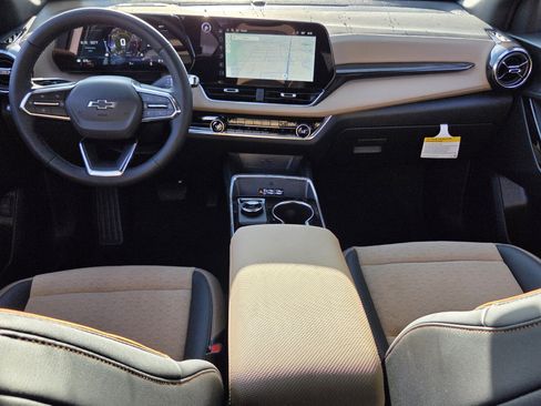 New 2026 Chevrolet Equinox ACTIV w/ Convenience Package III FWD image 19