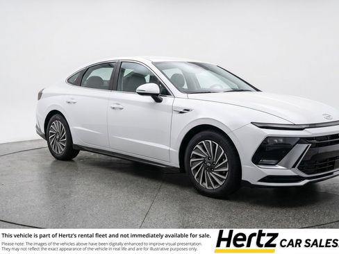Used 2025 Hyundai Sonata SEL FWD image 1