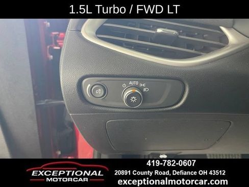 Used 2022 Chevrolet Malibu LT FWD image 36
