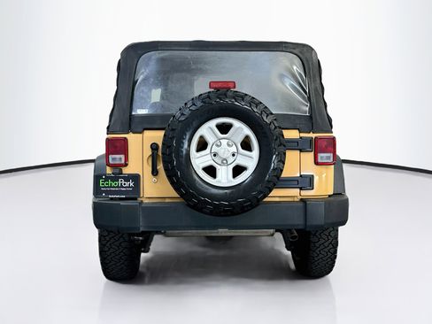 Used 2013 Jeep Wrangler Sport AWD/4WD image 7