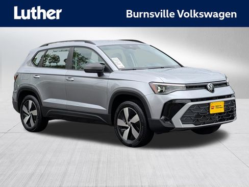 Certified 2025 Volkswagen Taos S AWD/4WD image 1