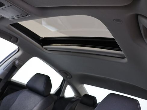 Used 2025 Honda Accord SE image 19