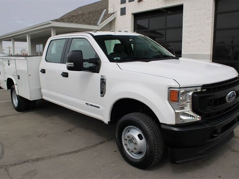 Used 2020 Ford F350 XL w/ Power Equipment Group image 9