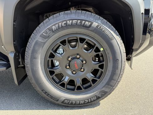 New 2026 Toyota 4Runner TRD Off-Road Premium AWD/4WD image 12