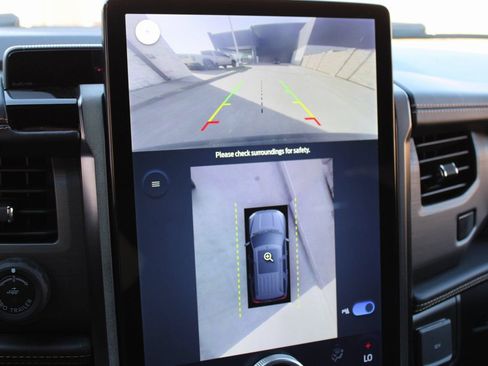 Used 2022 Ford Expedition Max Platinum image 9