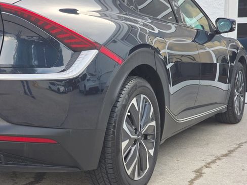 Used 2022 Kia EV6 Light RWD image 38