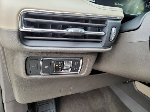Used 2022 Lincoln Corsair Reserve w/ Equipment Group 201A AWD/4WD image 28